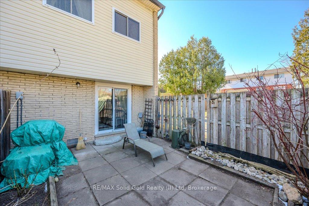 Photo 43 of Unit 52, 211 Veronica Drive, Kitchener — HOMEH
