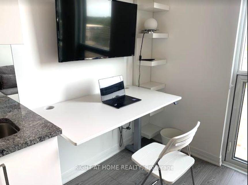 Photo 12 of Unit 604, 1900 Simcoe Street N, Oshawa, Samac — HOMEH