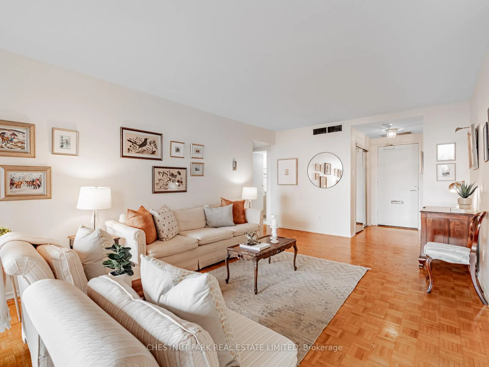 Photo 6 of Unit 505, 20 Avoca Avenue, Toronto, Rosedale-Moore Park — HOMEH
