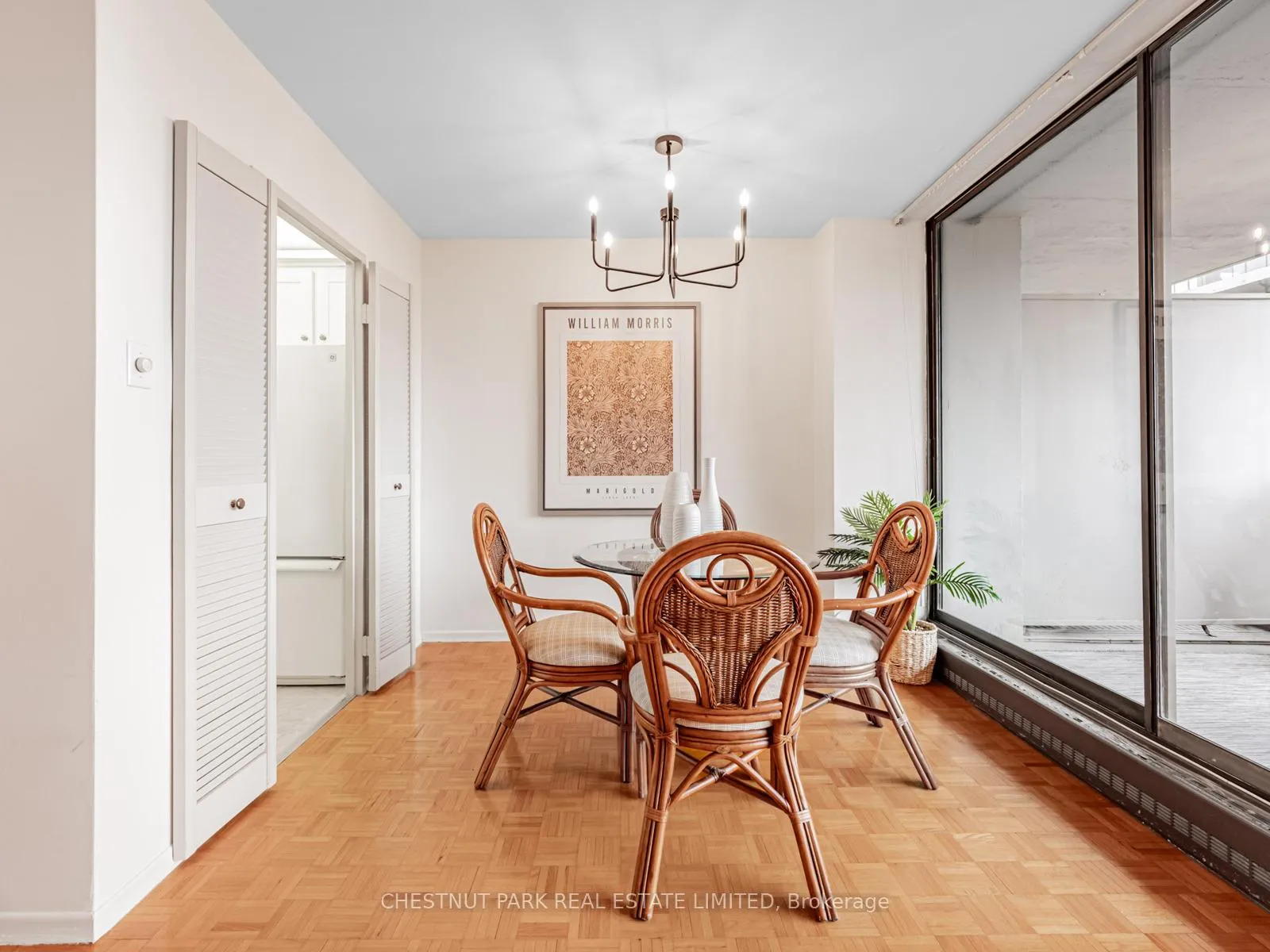 Photo 9 of Unit 505, 20 Avoca Avenue, Toronto, Rosedale-Moore Park — HOMEH