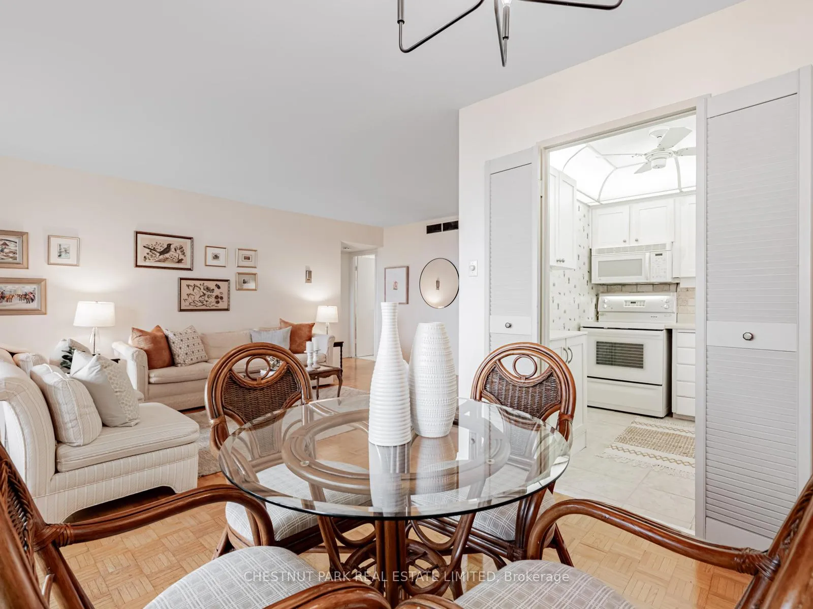 Photo 11 of Unit 505, 20 Avoca Avenue, Toronto, Rosedale-Moore Park — HOMEH