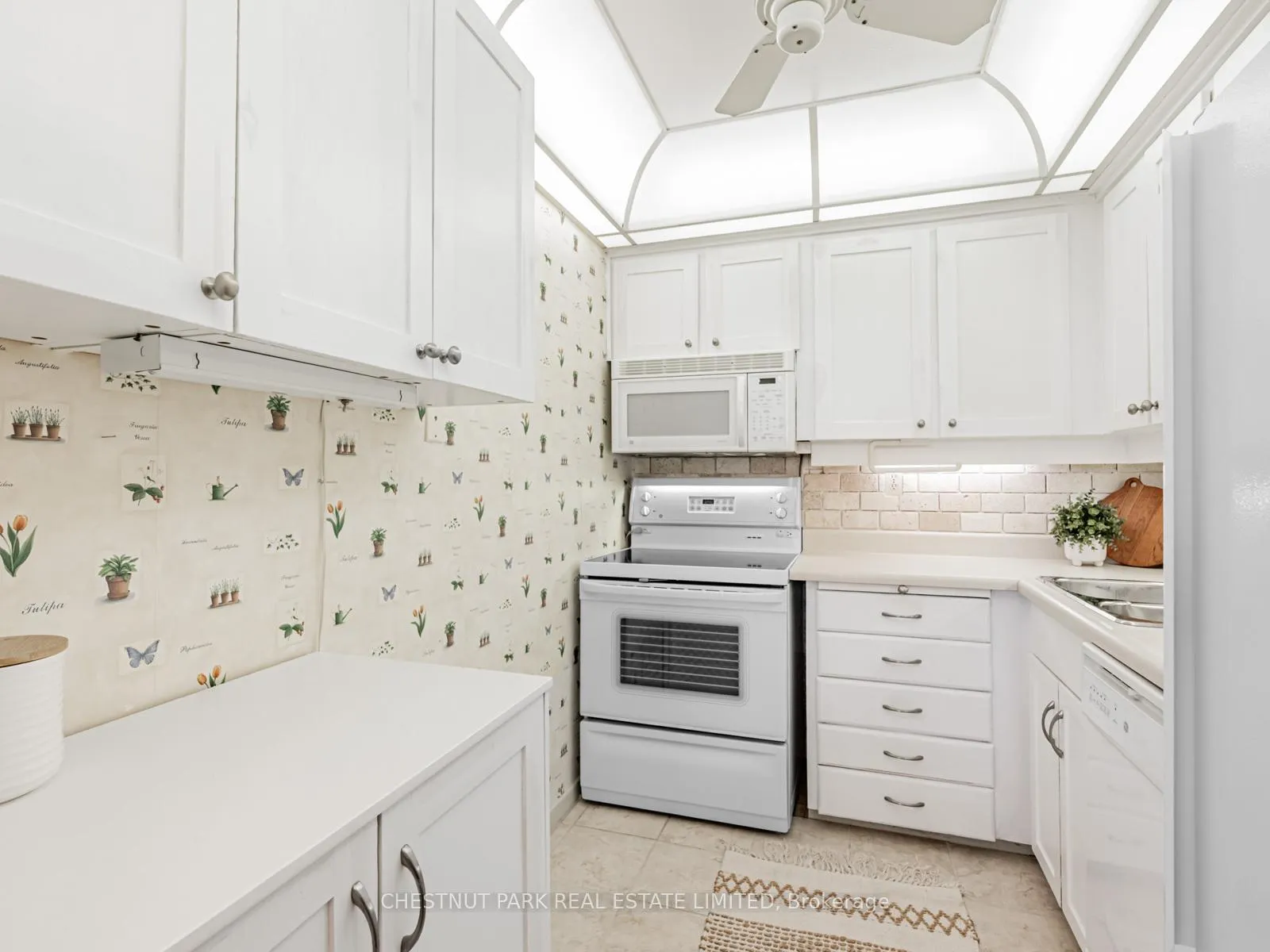 Photo 12 of Unit 505, 20 Avoca Avenue, Toronto, Rosedale-Moore Park — HOMEH