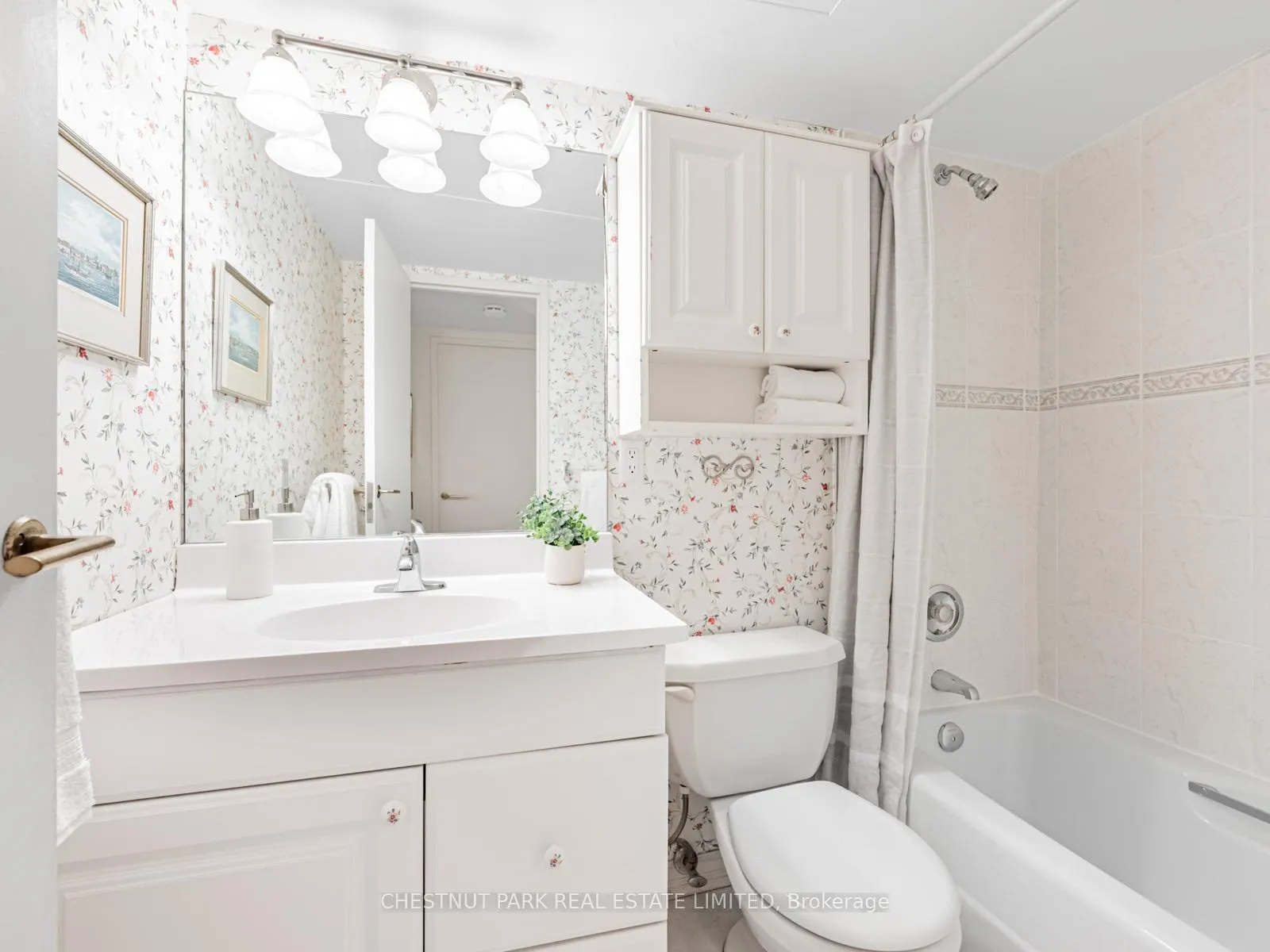 Photo 19 of Unit 505, 20 Avoca Avenue, Toronto, Rosedale-Moore Park — HOMEH