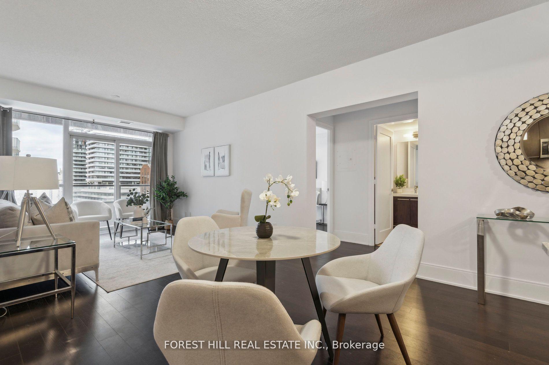 Photo 4 of Unit 713, 70 Roehampton Avenue, Toronto, Mount Pleasant West — HOMEH