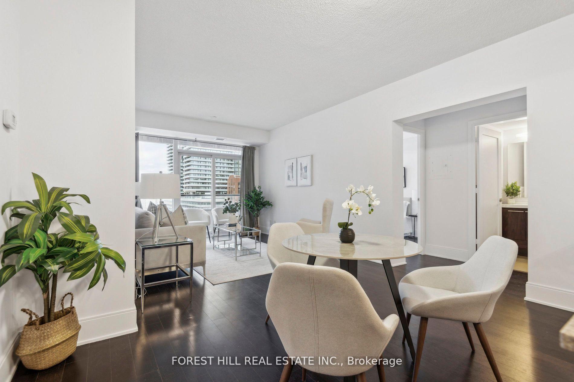 Photo 6 of Unit 713, 70 Roehampton Avenue, Toronto, Mount Pleasant West — HOMEH