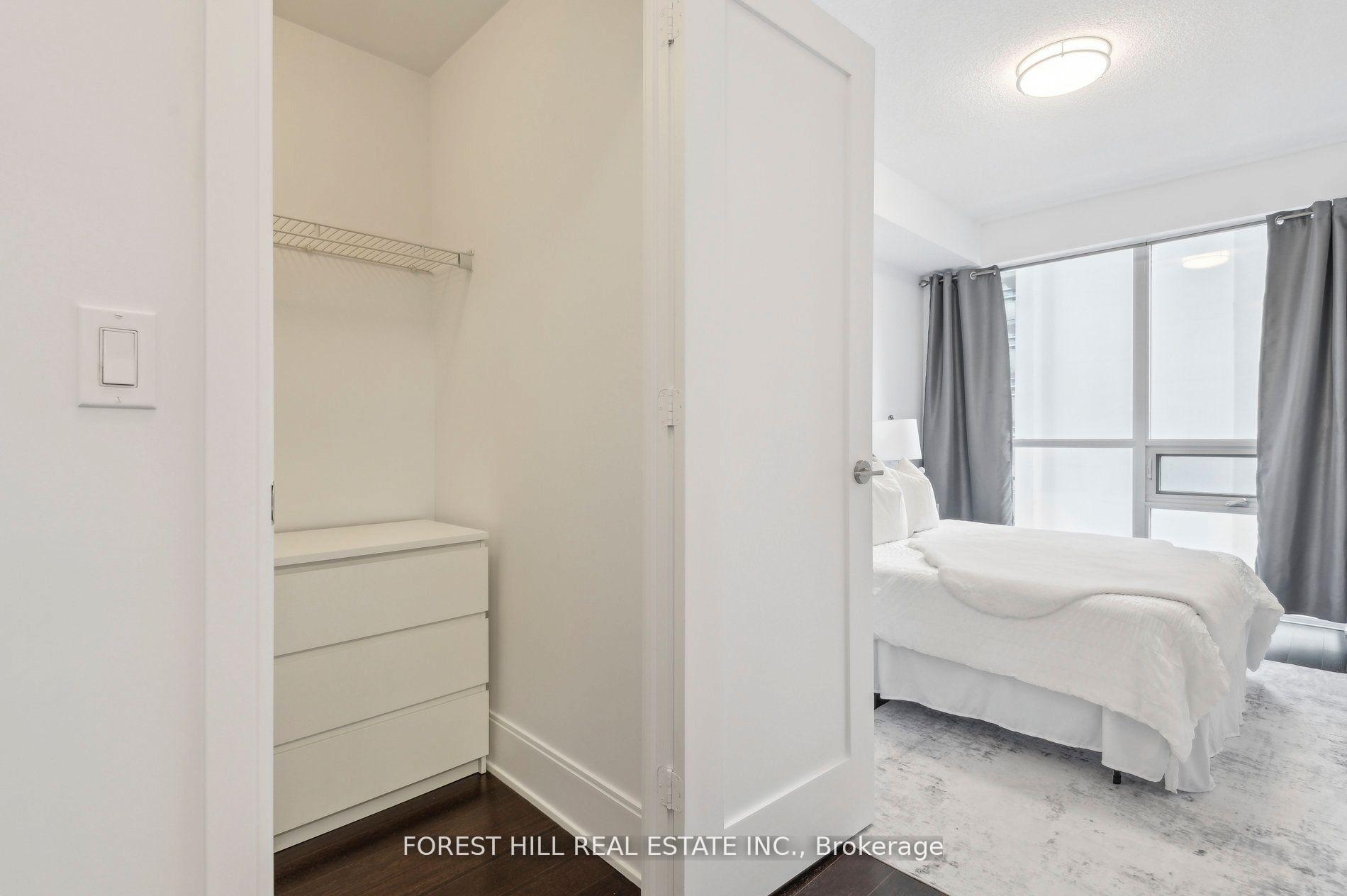 Photo 13 of Unit 713, 70 Roehampton Avenue, Toronto, Mount Pleasant West — HOMEH