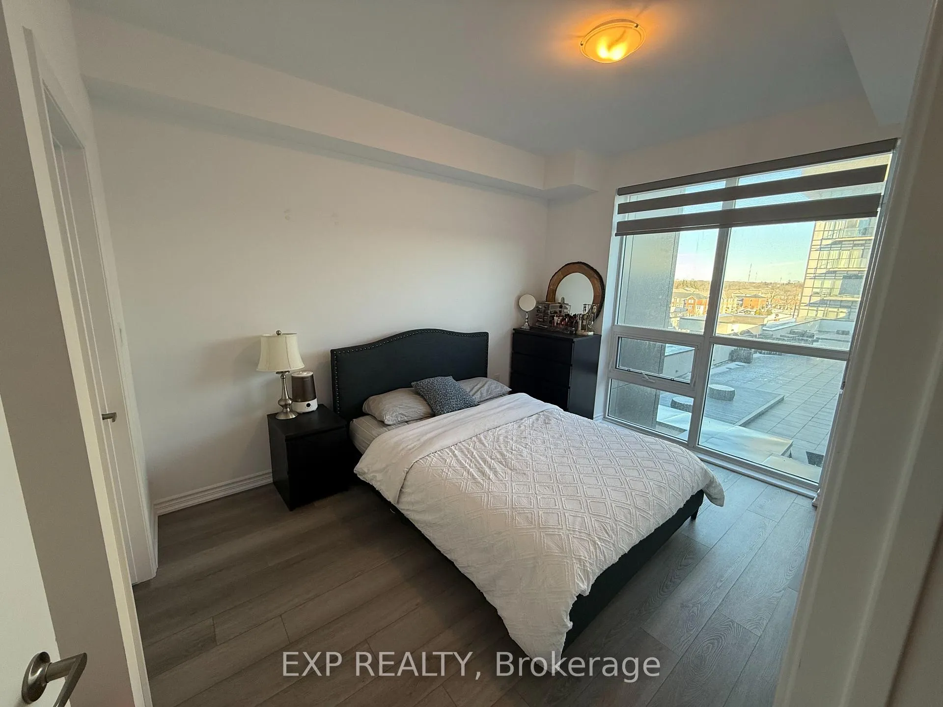 Photo 5 of Unit 606, 460 Dundas Street E, Hamilton, Waterdown — HOMEH