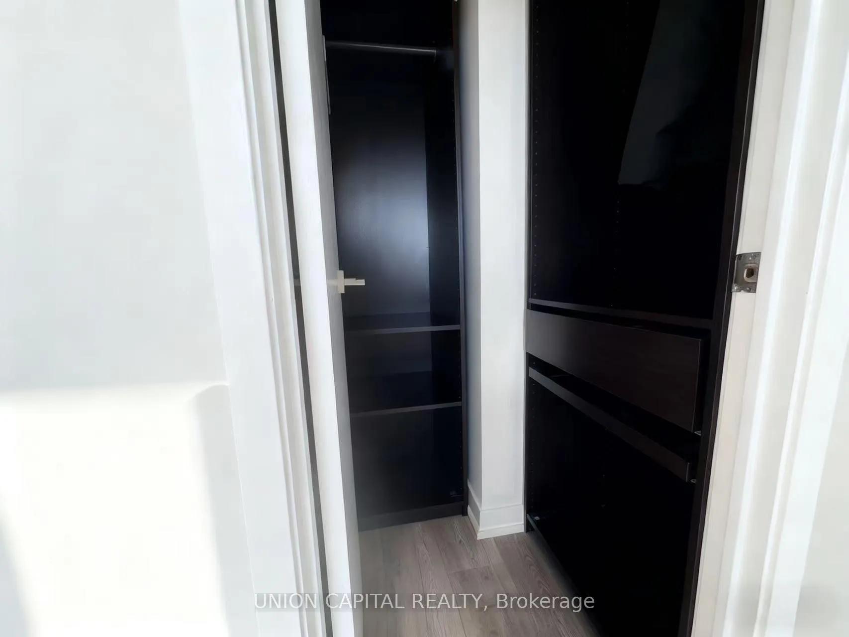 Photo 6 of Unit 3407, 89 Dunfield Avenue, Toronto, Mount Pleasant West — HOMEH
