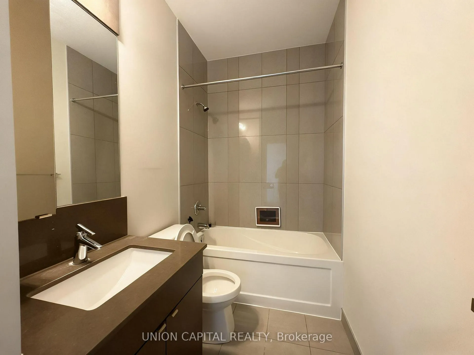 Photo 8 of Unit 3407, 89 Dunfield Avenue, Toronto, Mount Pleasant West — HOMEH