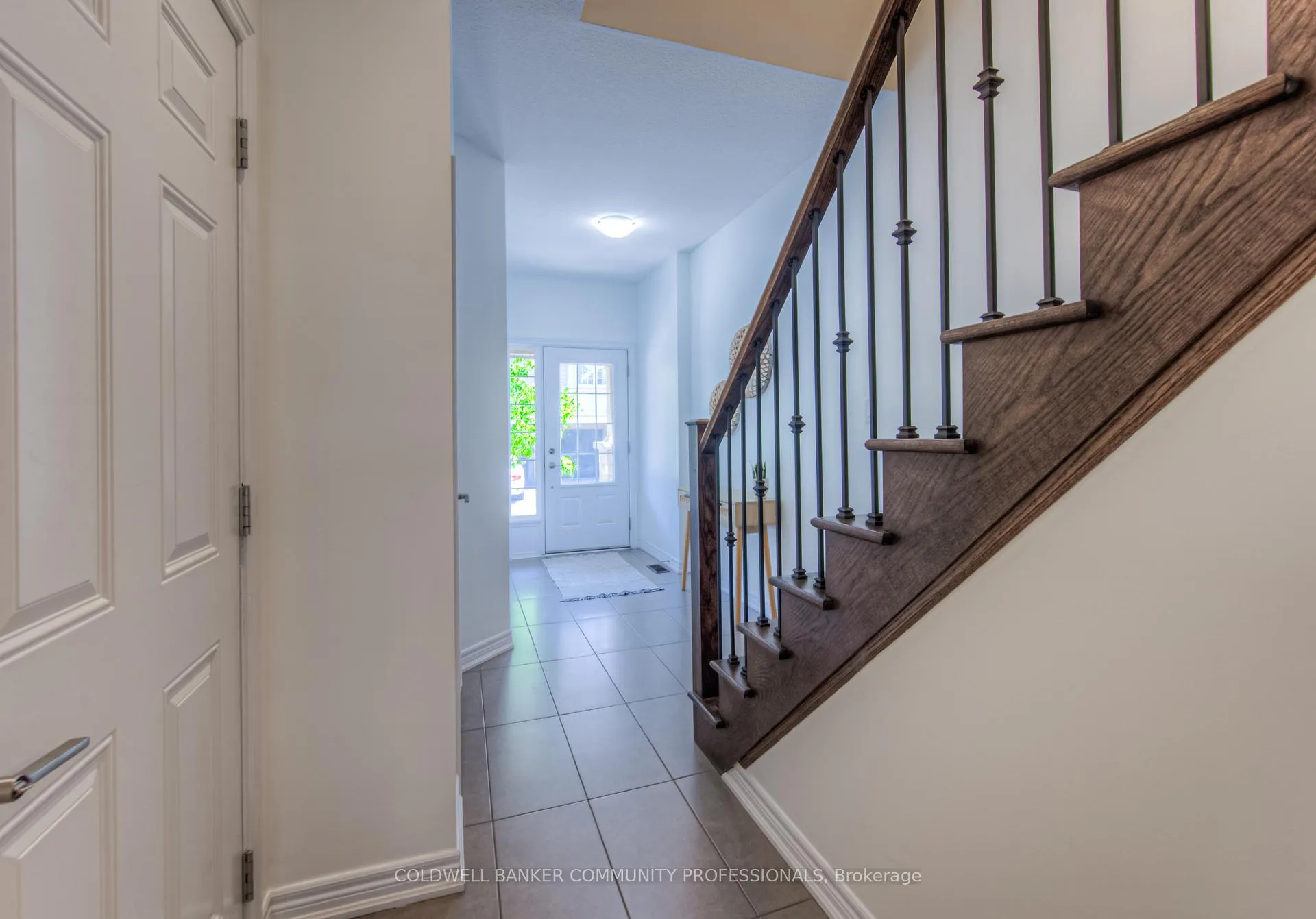 Photo 6 of Unit 38, 215 Dundas Street E, Hamilton, Waterdown — HOMEH