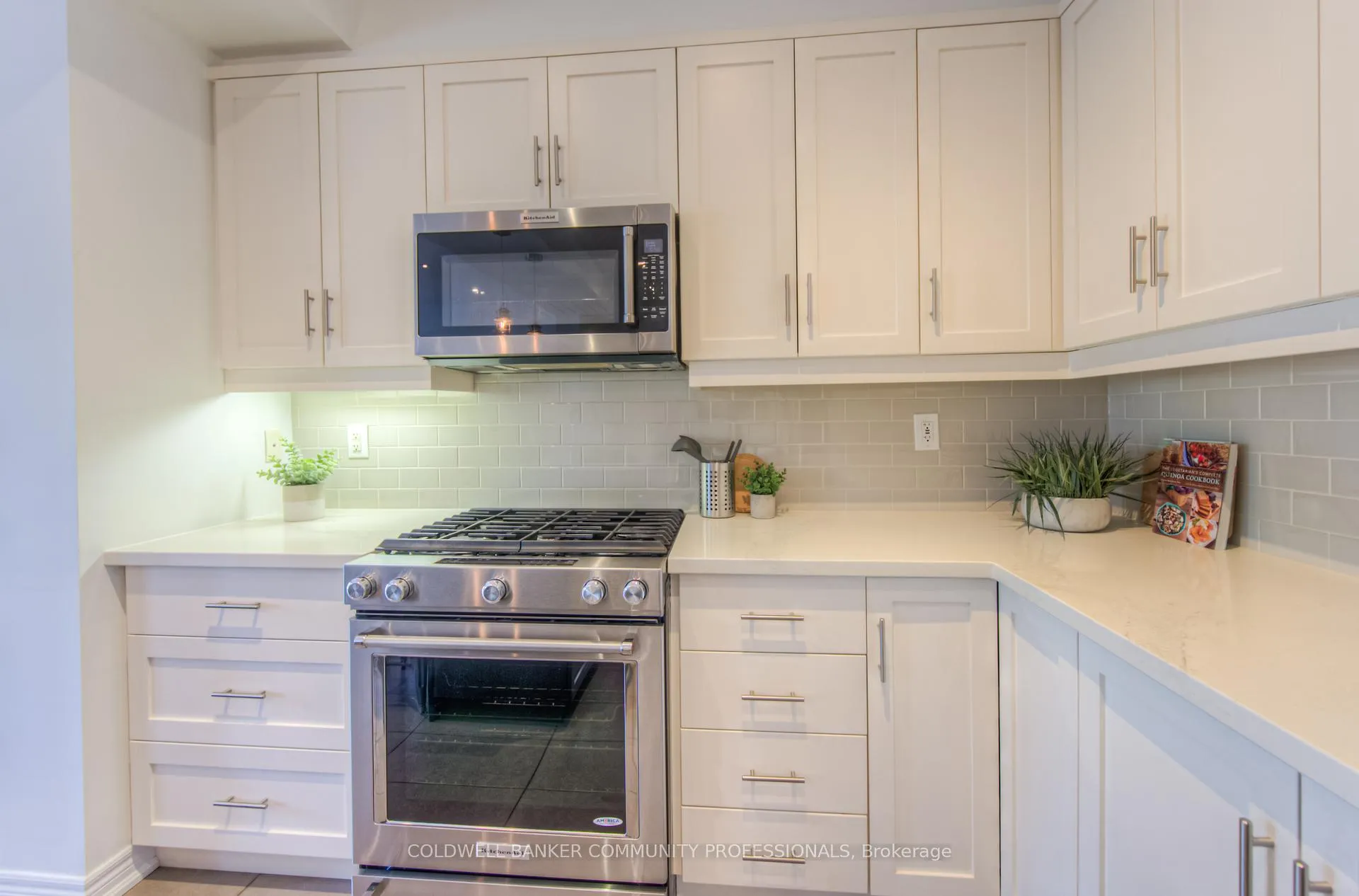 Photo 9 of Unit 38, 215 Dundas Street E, Hamilton, Waterdown — HOMEH