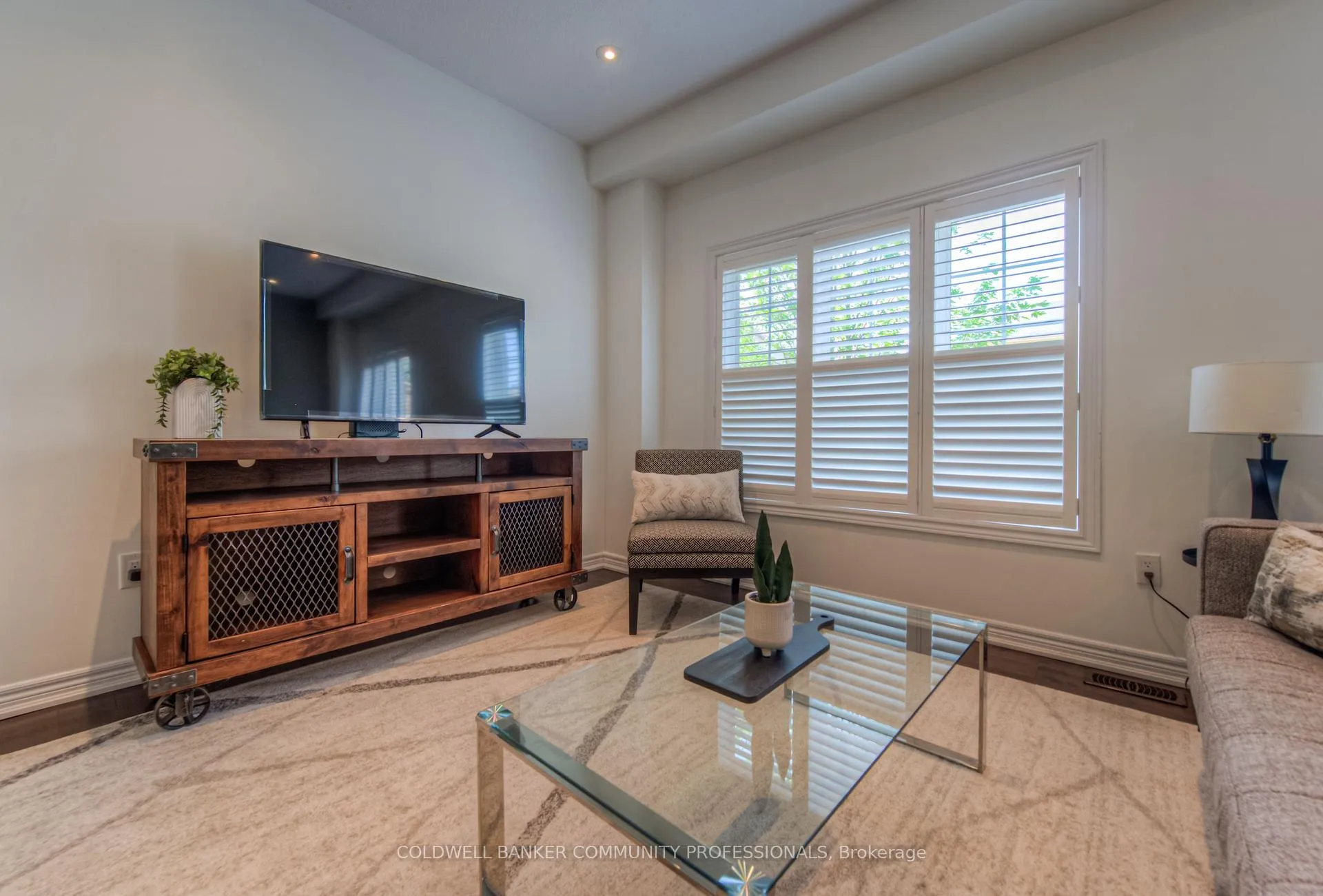 Photo 16 of Unit 38, 215 Dundas Street E, Hamilton, Waterdown — HOMEH