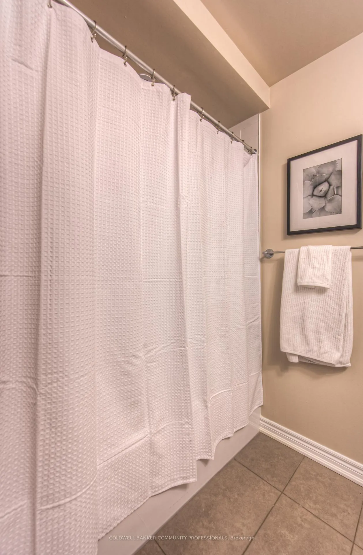 Photo 29 of Unit 38, 215 Dundas Street E, Hamilton, Waterdown — HOMEH
