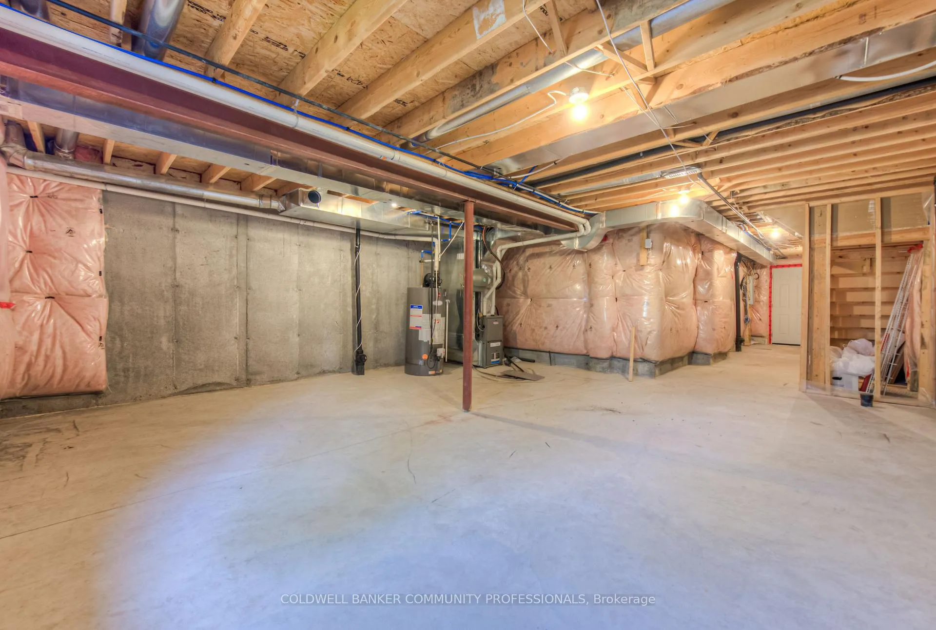 Photo 39 of Unit 38, 215 Dundas Street E, Hamilton, Waterdown — HOMEH