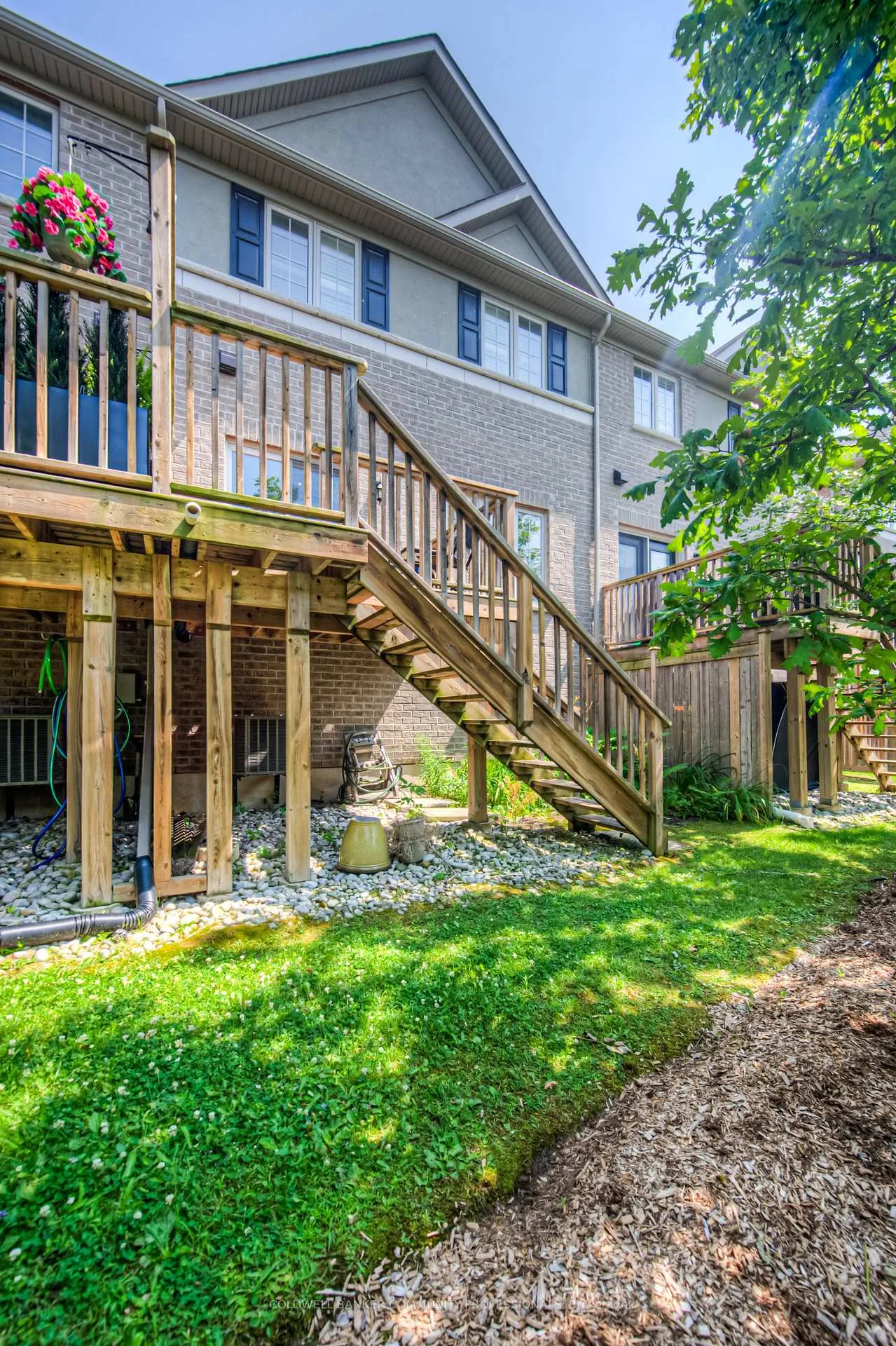 Photo 42 of Unit 38, 215 Dundas Street E, Hamilton, Waterdown — HOMEH