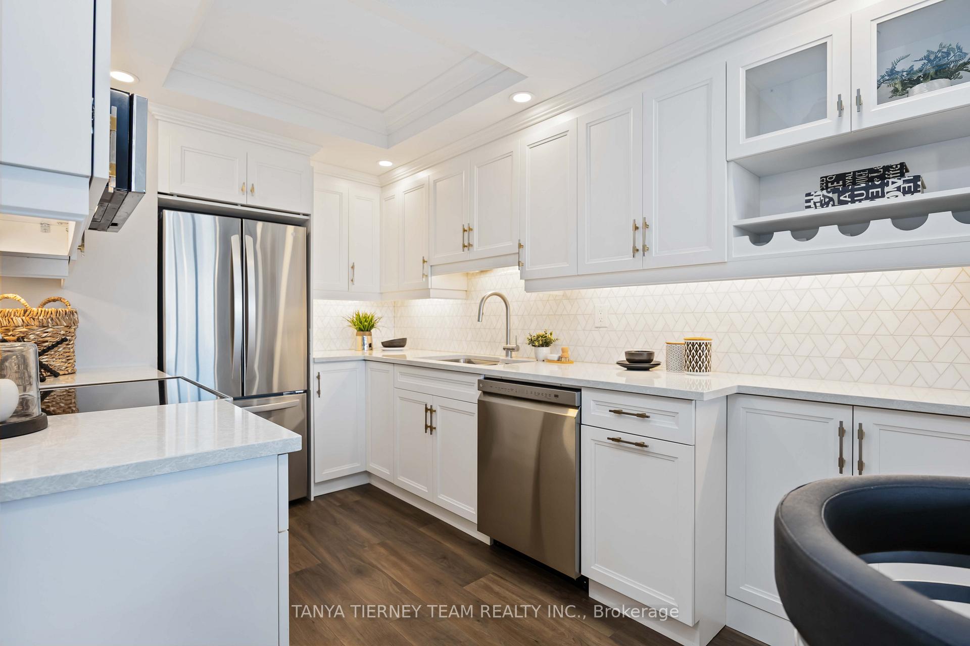 Photo 8 of Unit 1206, 711 Rossland Road E, Whitby, Pringle Creek — HOMEH