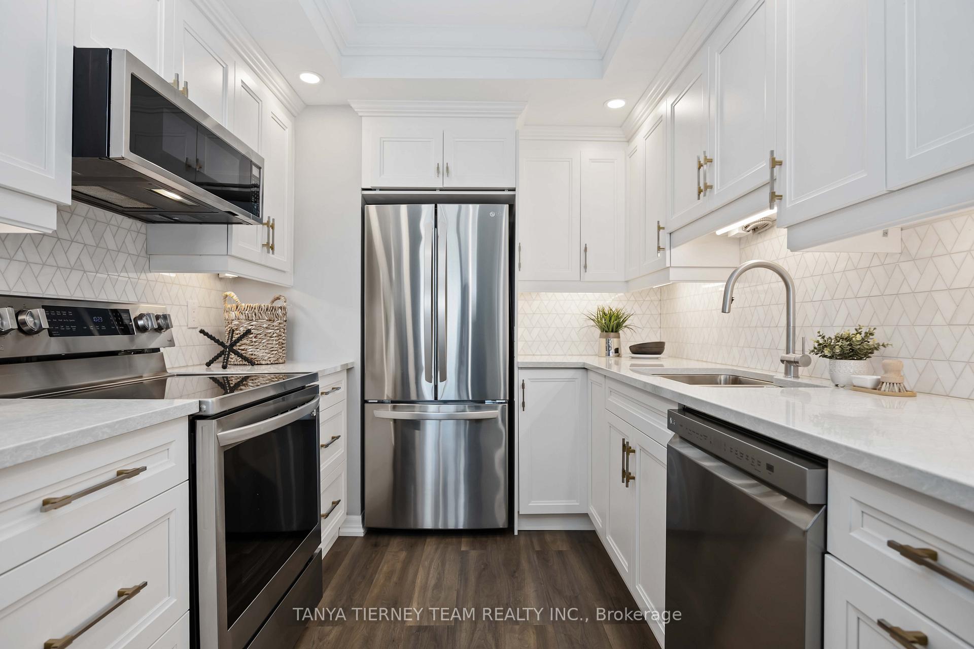 Photo 9 of Unit 1206, 711 Rossland Road E, Whitby, Pringle Creek — HOMEH