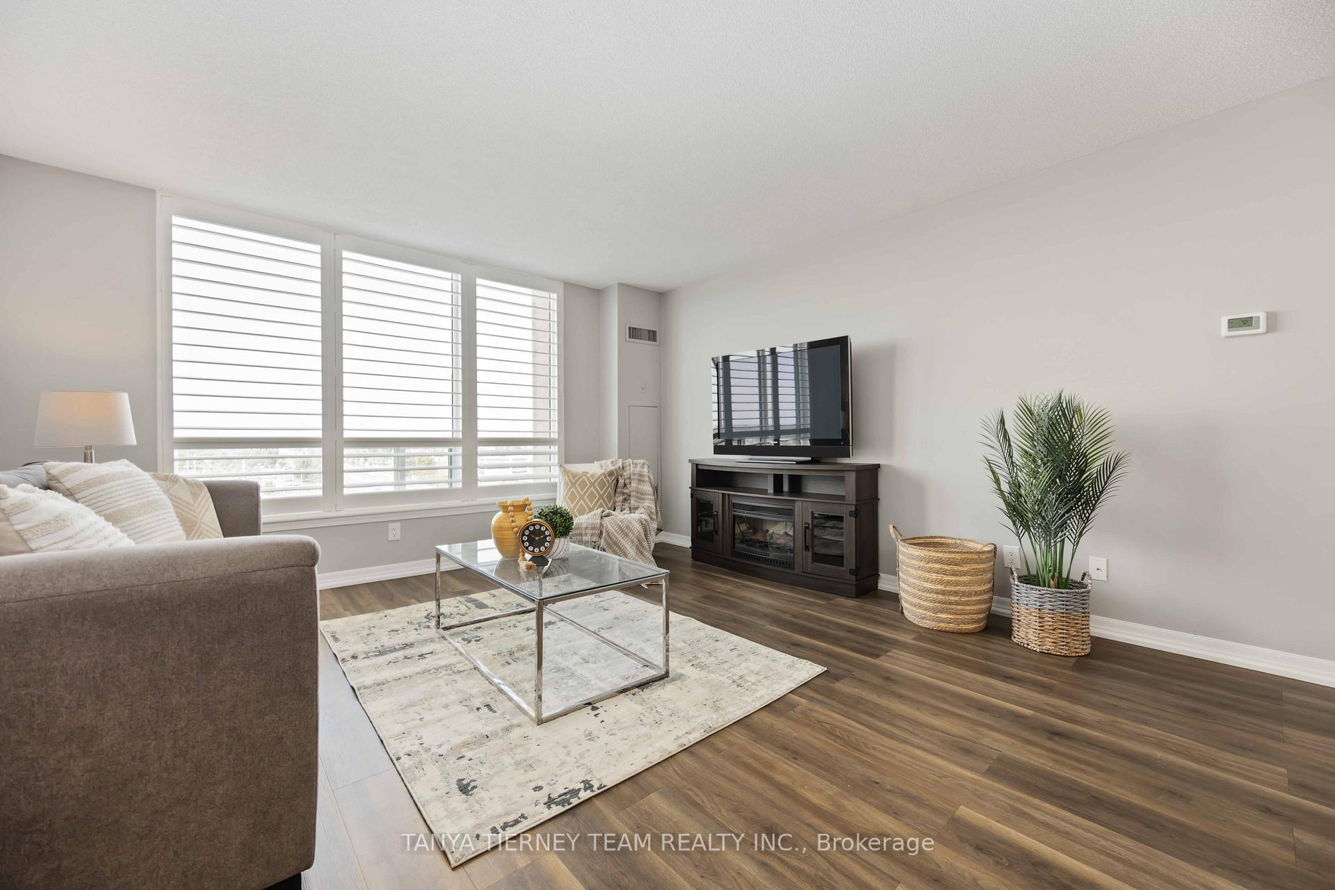 Photo 21 of Unit 1206, 711 Rossland Road E, Whitby, Pringle Creek — HOMEH