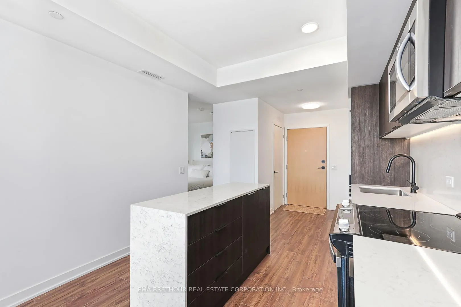 Photo 6 of Unit 210, 31 Huron Street, Collingwood — HOMEH