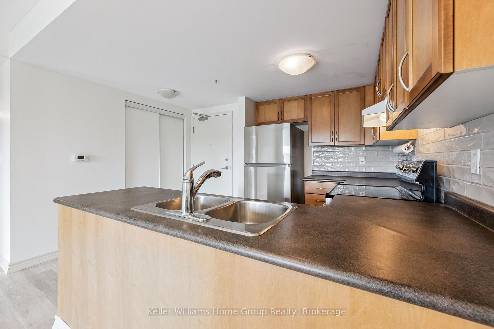 Photo 8 of Unit 411, 37 Goodwin Drive, Guelph, Pineridge/Westminster Woods — HOMEH