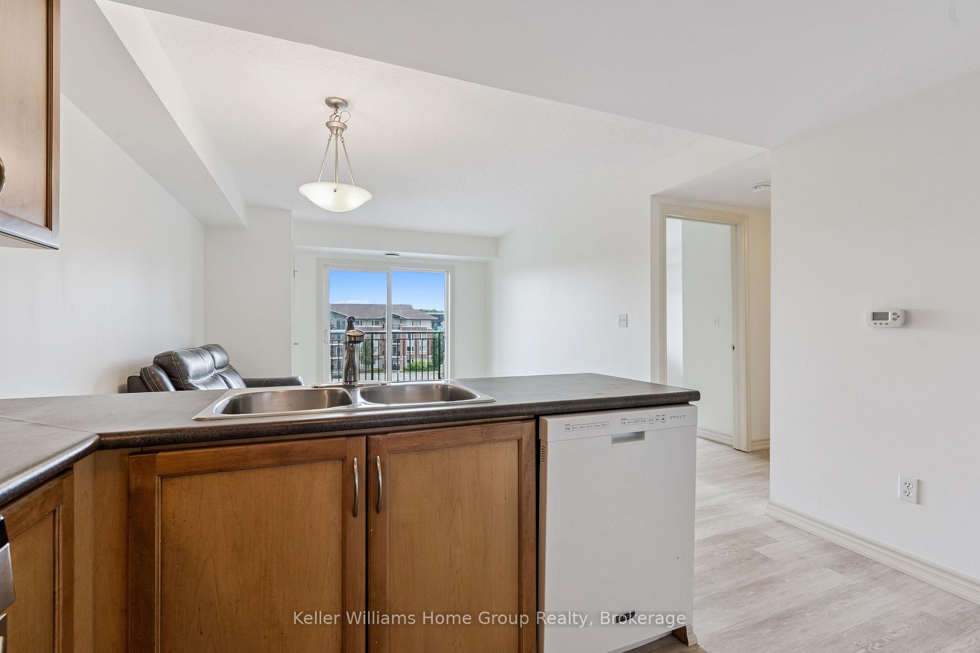 Photo 13 of Unit 411, 37 Goodwin Drive, Guelph, Pineridge/Westminster Woods — HOMEH