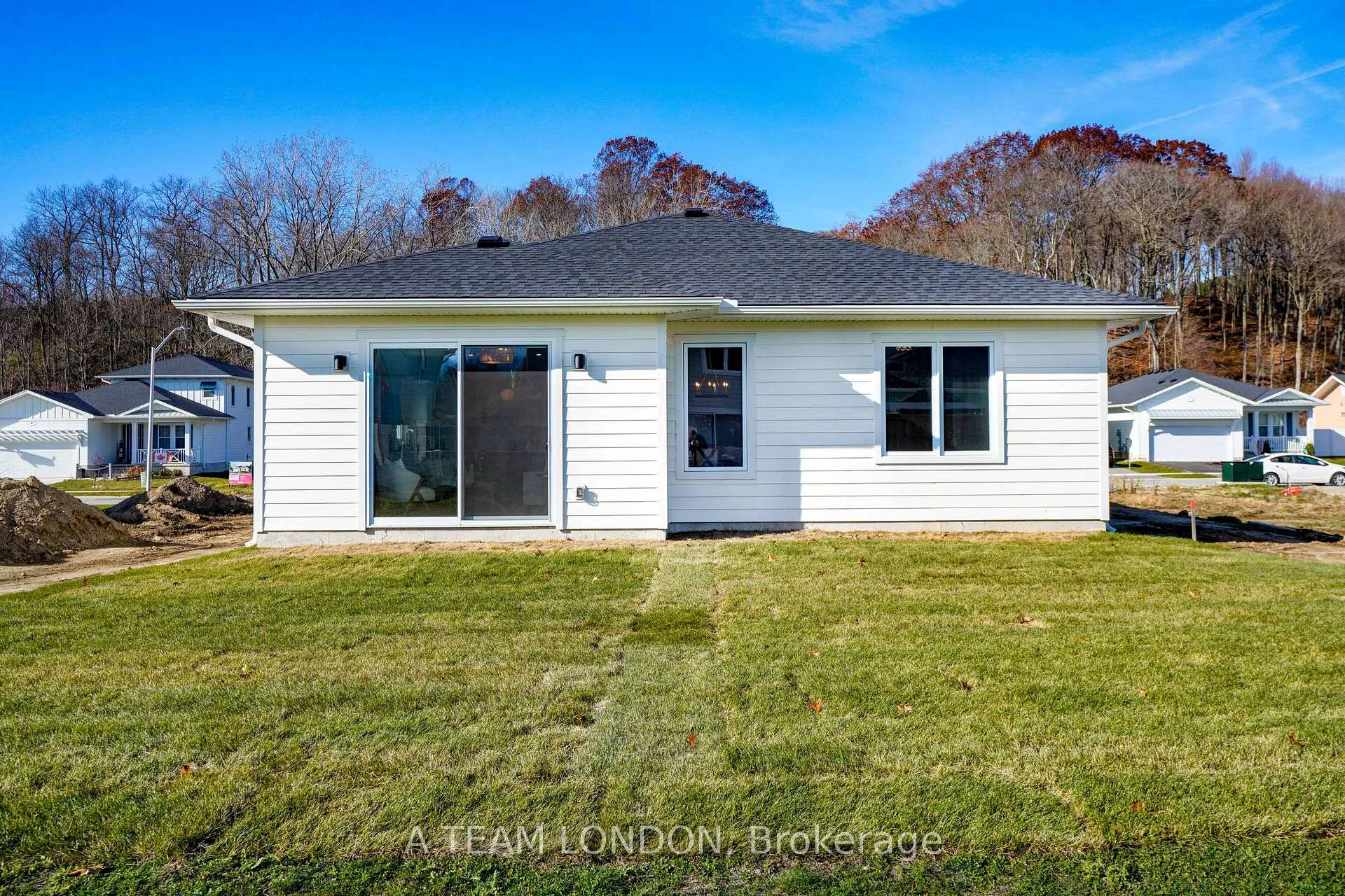 Photo 40 of 91 The Promenade, Central Elgin, Rural Central Elgin — HOMEH