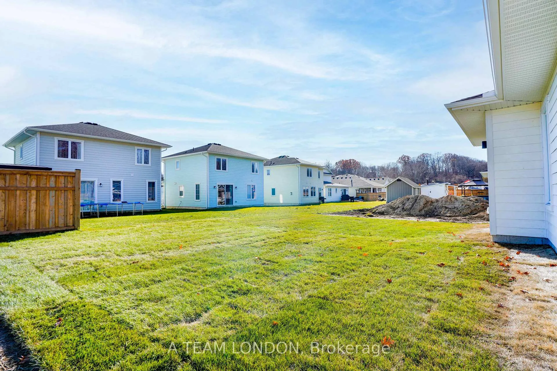 Photo 41 of 91 The Promenade, Central Elgin, Rural Central Elgin — HOMEH