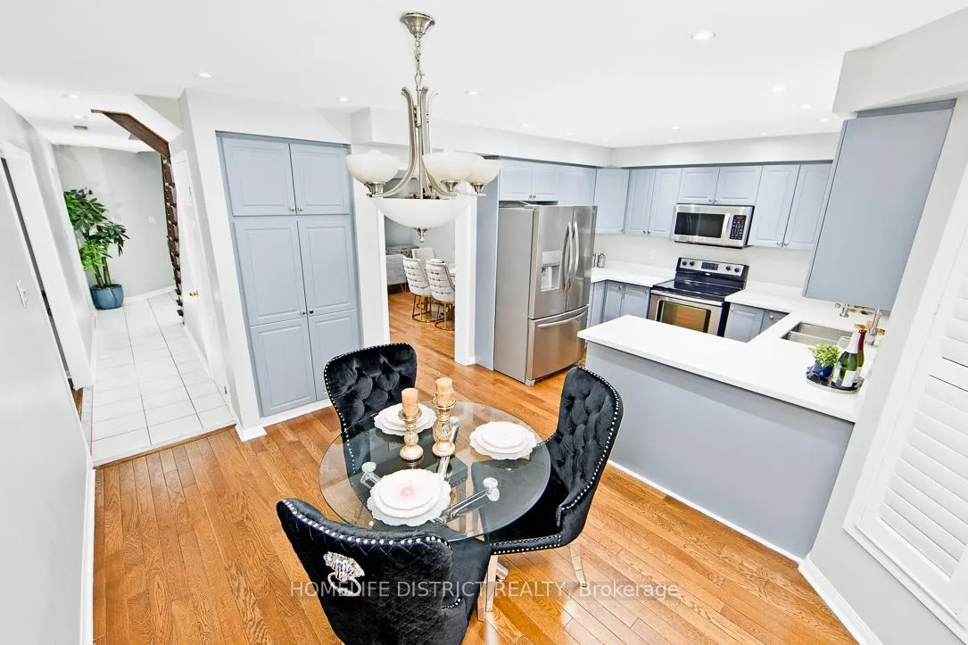 Photo 10 of 50 Weldrick Crescent, Clarington, Bowmanville — HOMEH