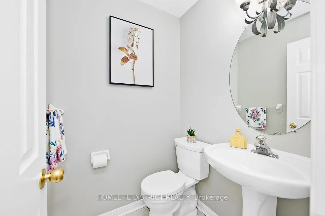 Photo 12 of 50 Weldrick Crescent, Clarington, Bowmanville — HOMEH