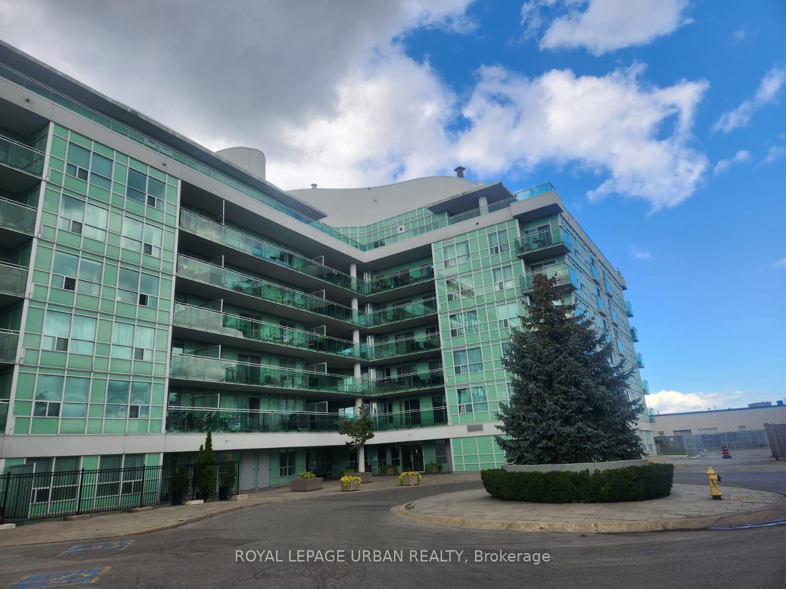 Front of Unit 211, 60 Fairfax Crescent
