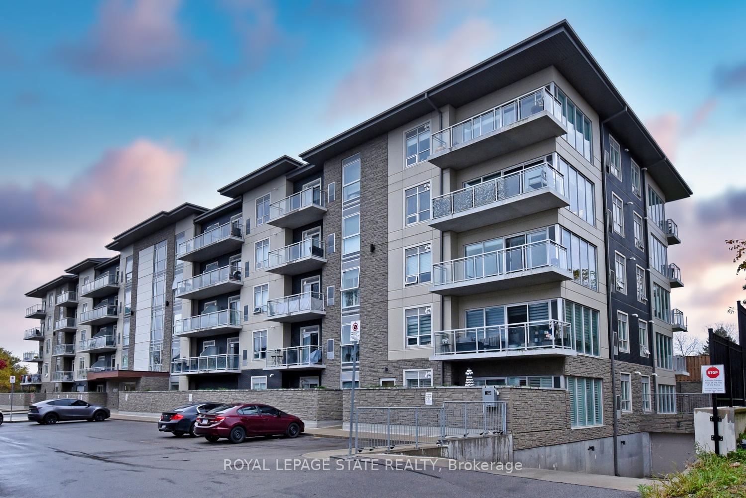 Photo 1 of Unit 315, 16 Markle Crescent, Hamilton, Ancaster — HOMEH