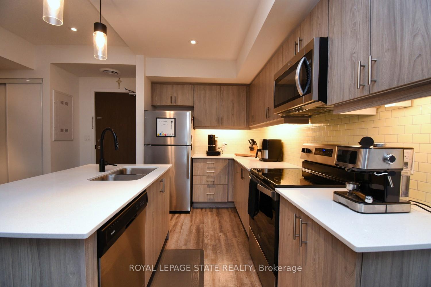 Photo 18 of Unit 315, 16 Markle Crescent, Hamilton, Ancaster — HOMEH