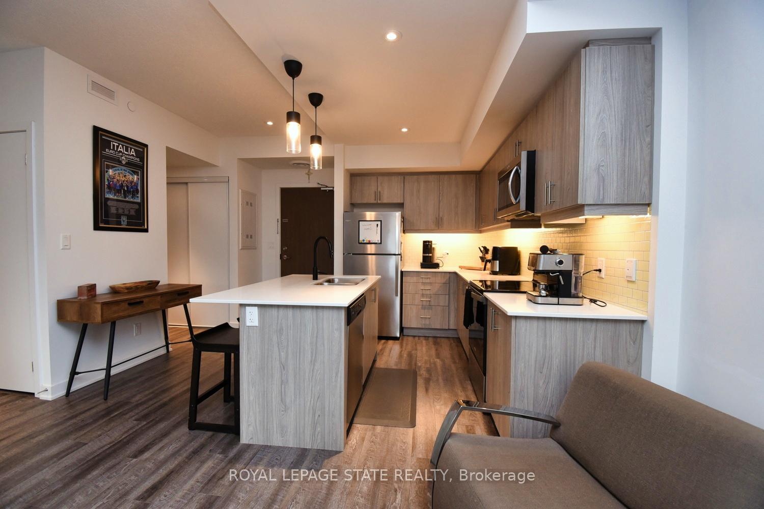 Photo 19 of Unit 315, 16 Markle Crescent, Hamilton, Ancaster — HOMEH