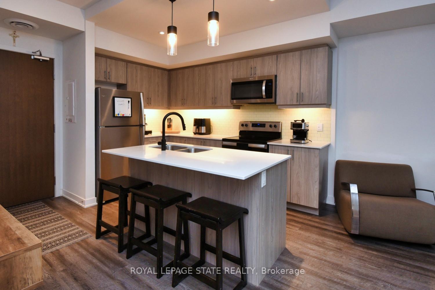 Photo 20 of Unit 315, 16 Markle Crescent, Hamilton, Ancaster — HOMEH