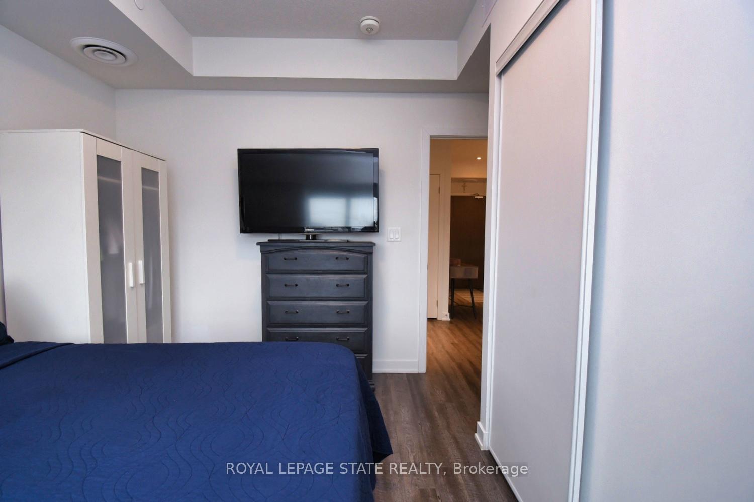 Photo 22 of Unit 315, 16 Markle Crescent, Hamilton, Ancaster — HOMEH
