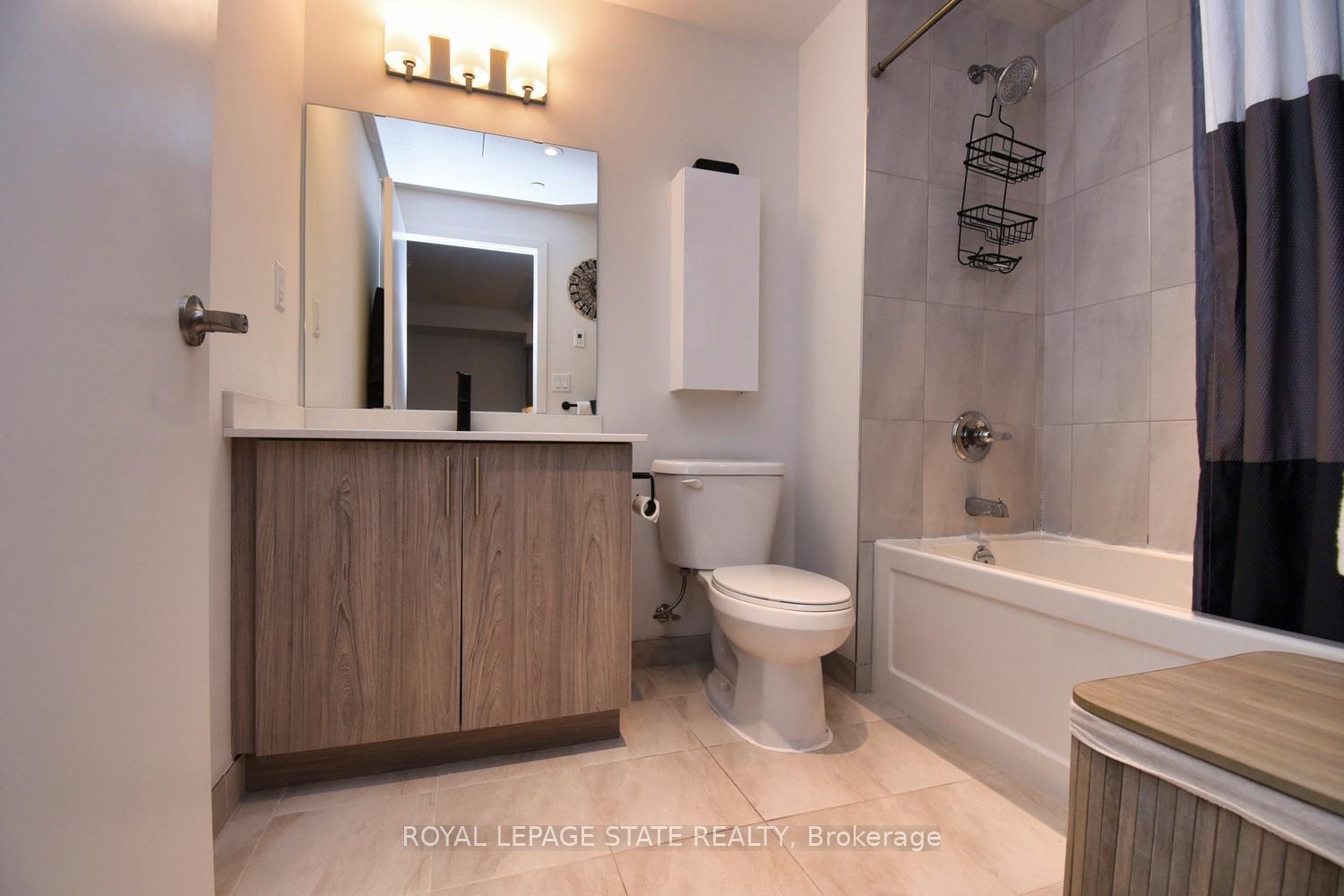 Photo 26 of Unit 315, 16 Markle Crescent, Hamilton, Ancaster — HOMEH