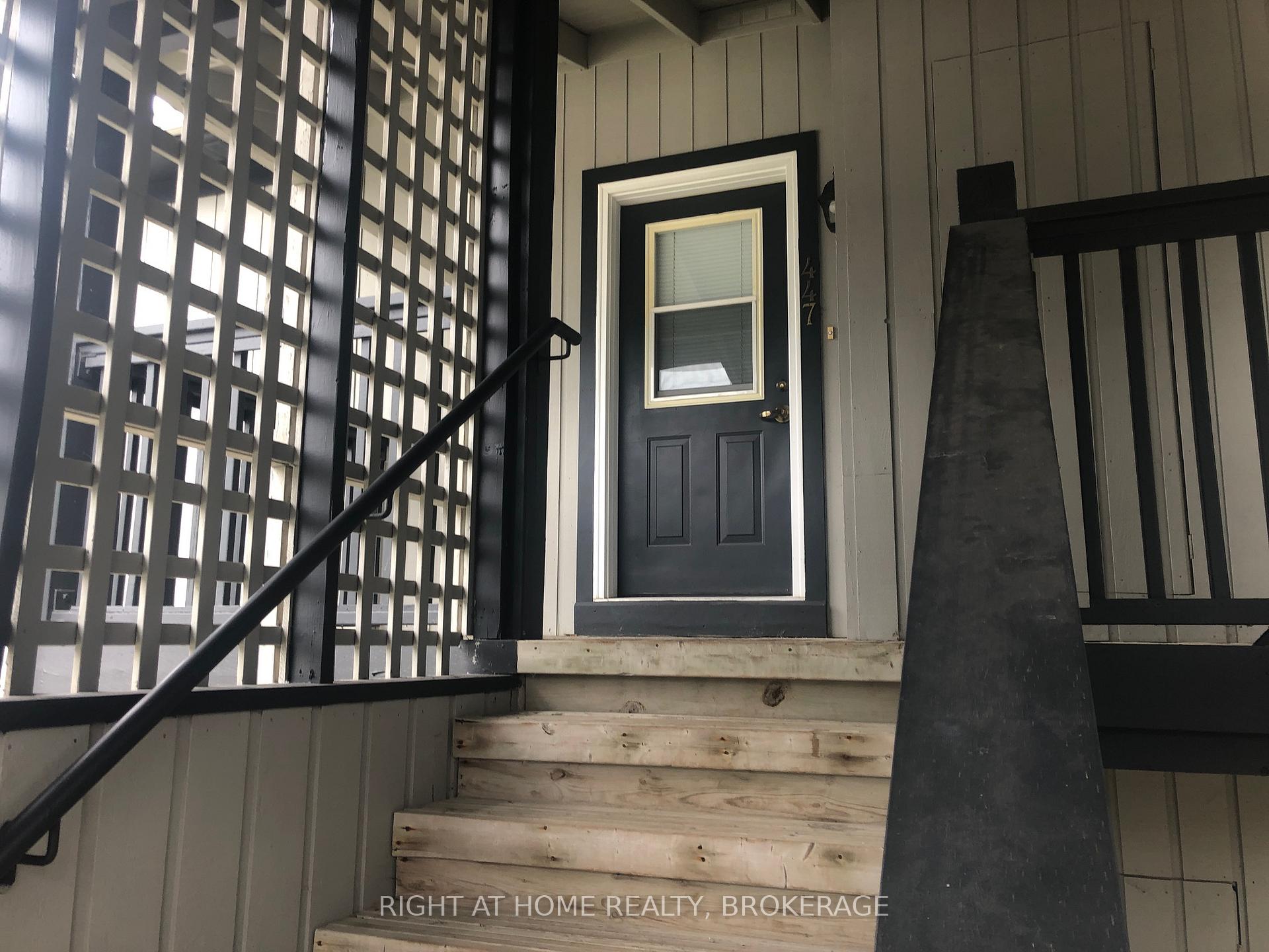 Photo 4 of 447 Mariners Way, Collingwood — HOMEH