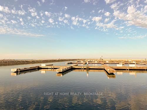 Photo 23 of 447 Mariners Way, Collingwood — HOMEH