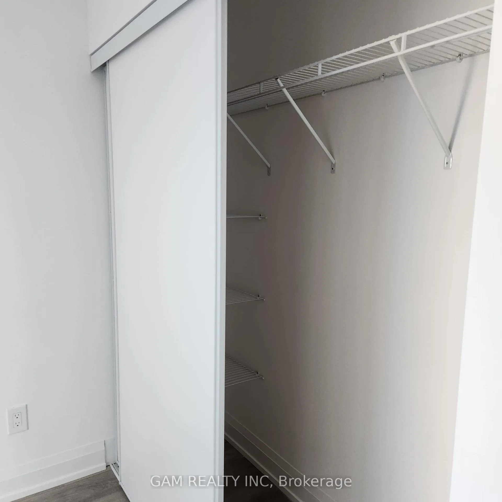 Photo 15 of Unit 1011, 20 Soudan Avenue, Toronto, Mount Pleasant West — HOMEH