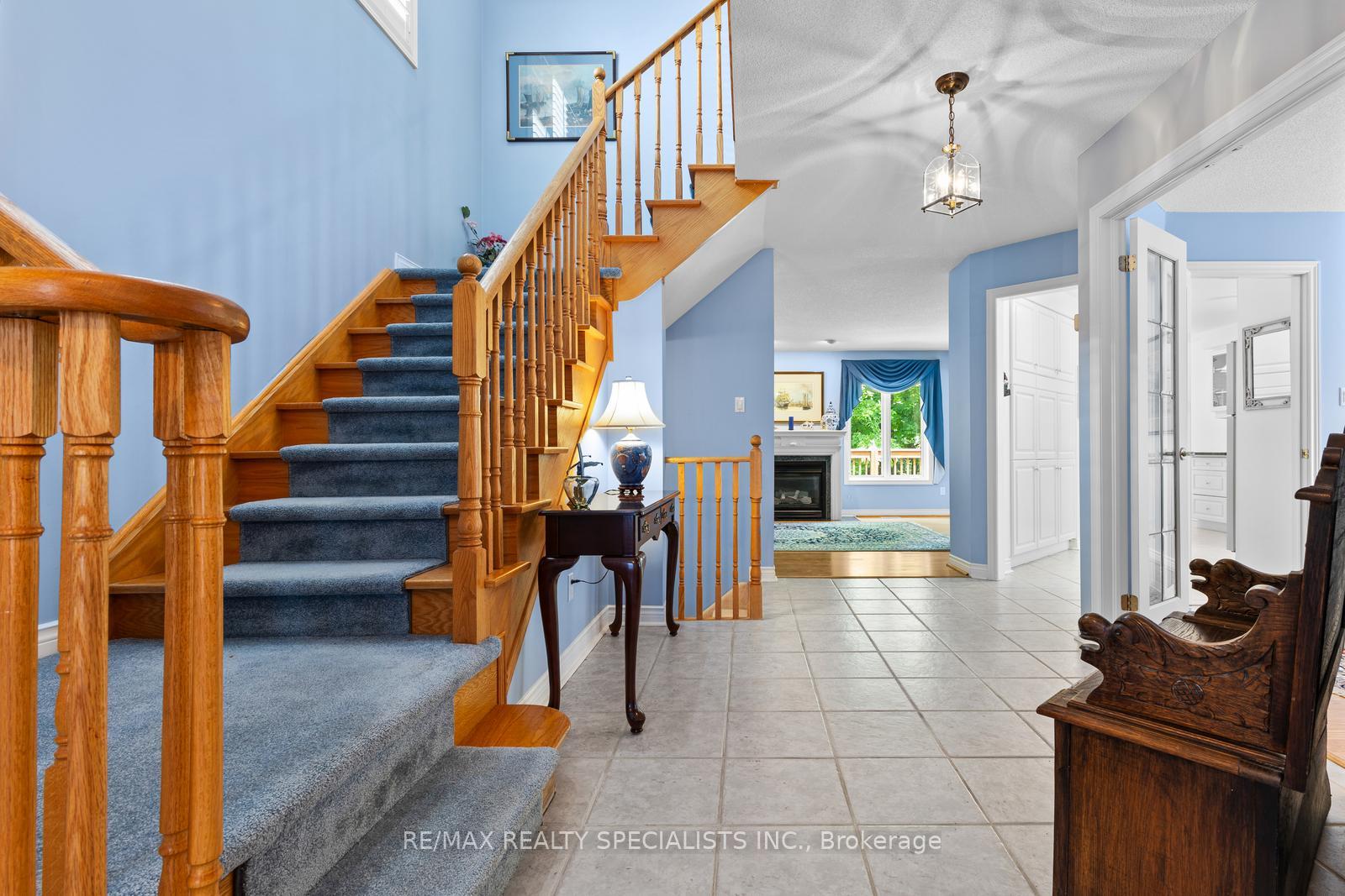 Photo 4 of 47 Sunset Boulevard, New Tecumseth, Alliston — HOMEH