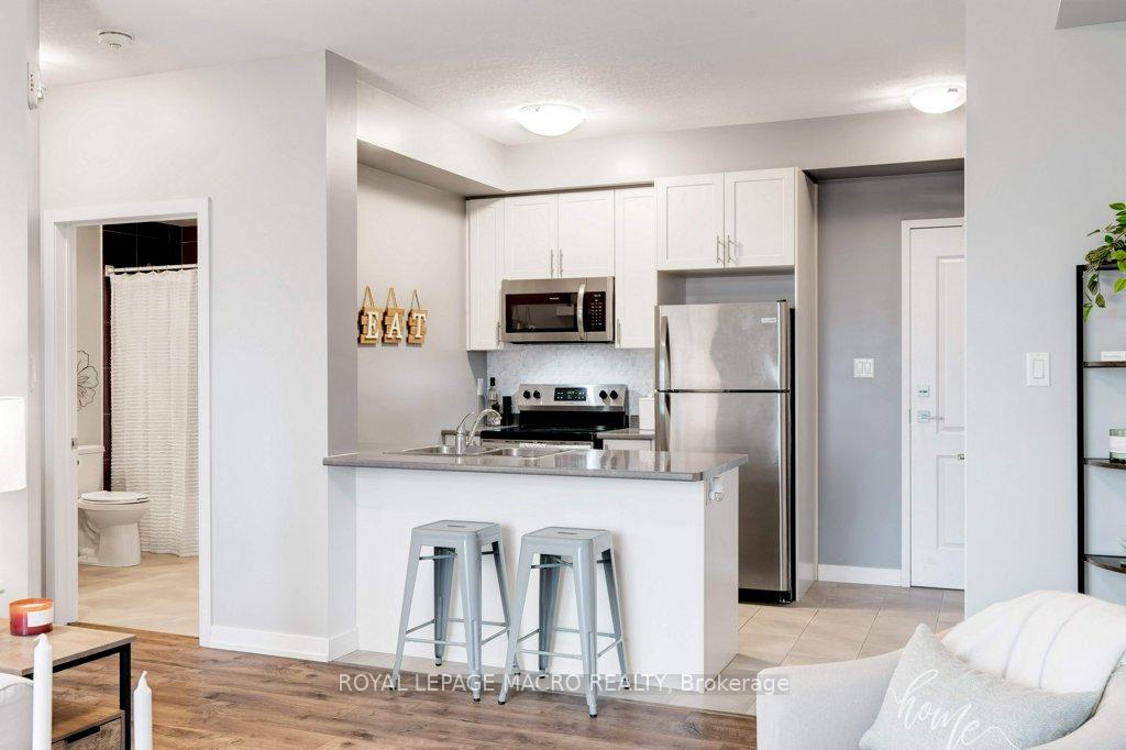 Photo 11 of Unit 413, 125 Shoreview Place, Hamilton, Lakeshore — HOMEH