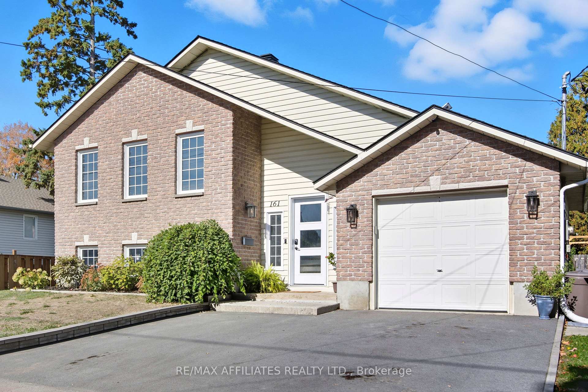 Photo 1 of 161 Henry Street, Carleton Place — HOMEH