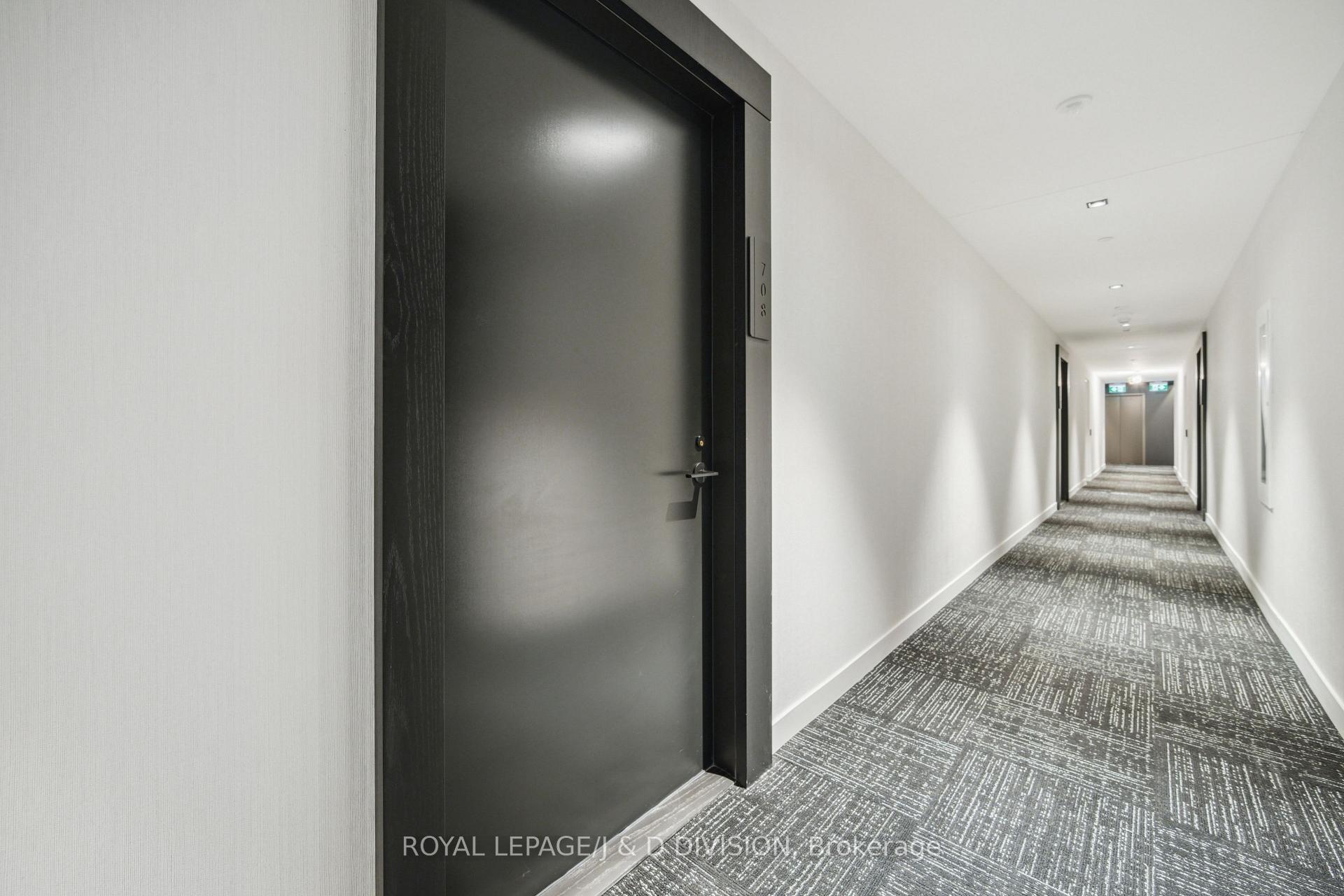 Photo 3 of Unit 708, 117 Broadway Avenue, Toronto, Mount Pleasant West — HOMEH