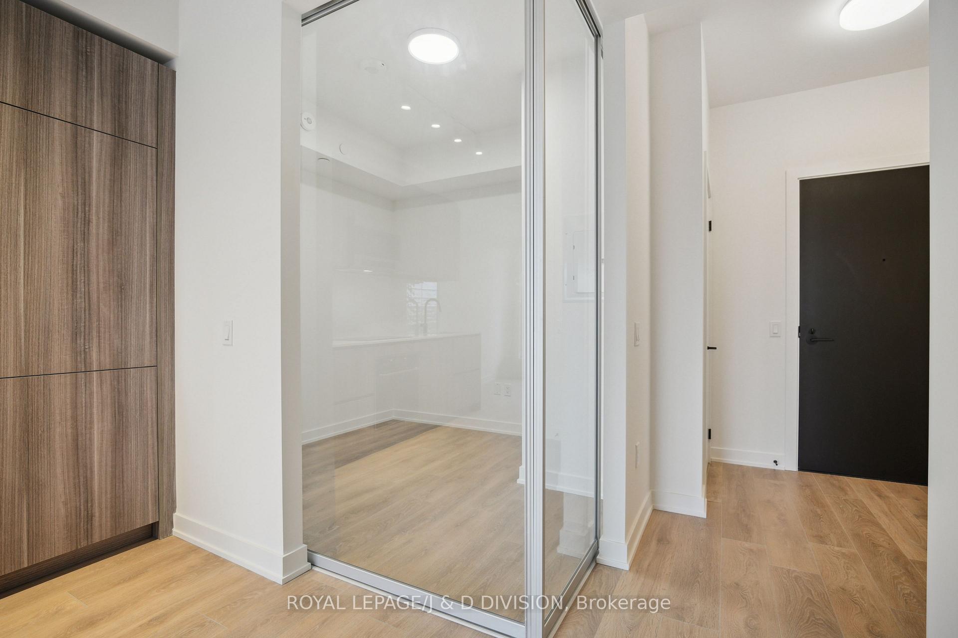 Photo 10 of Unit 708, 117 Broadway Avenue, Toronto, Mount Pleasant West — HOMEH