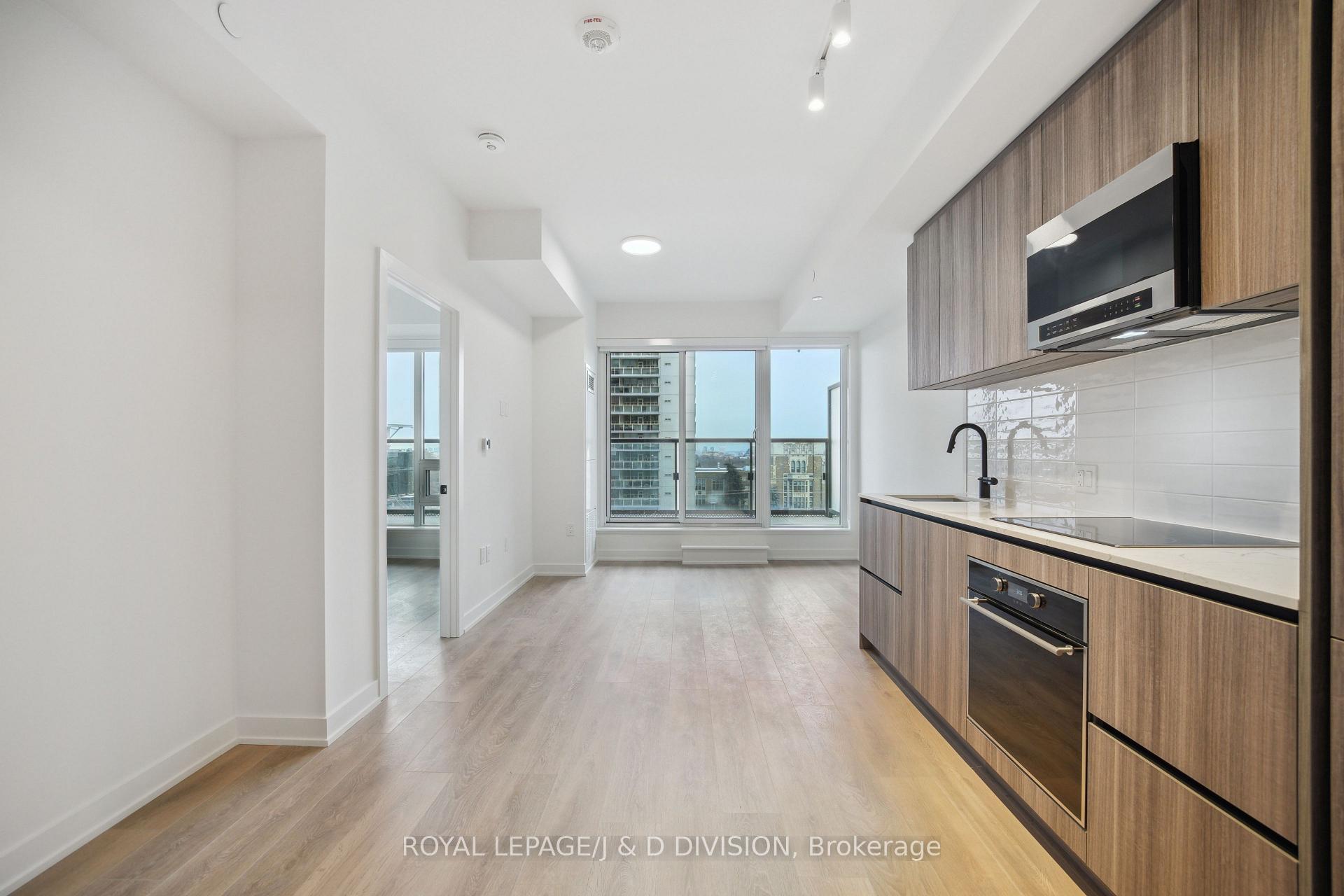 Photo 16 of Unit 708, 117 Broadway Avenue, Toronto, Mount Pleasant West — HOMEH