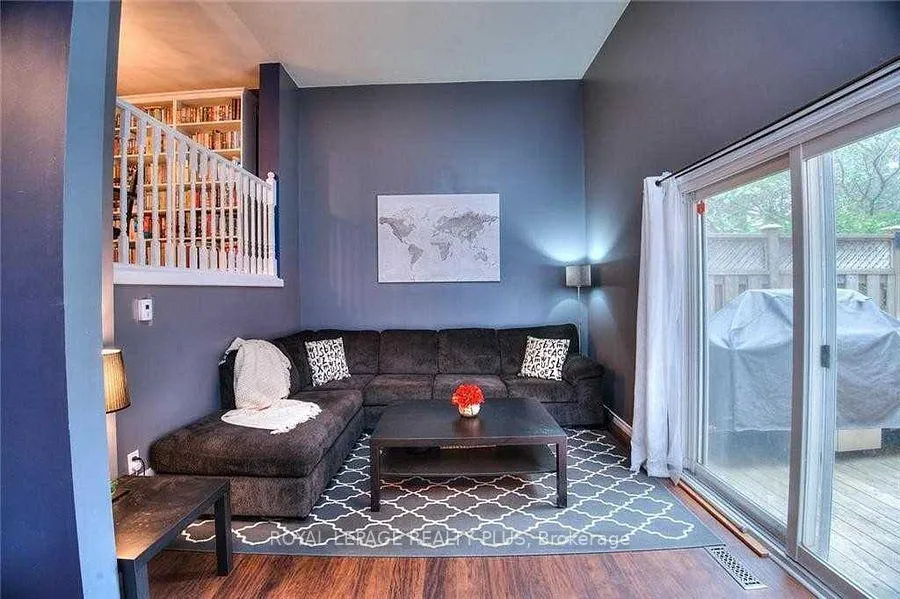 Photo 6 of Unit 17, 51 Paulander Drive, Kitchener, Victoria Hills — HOMEH