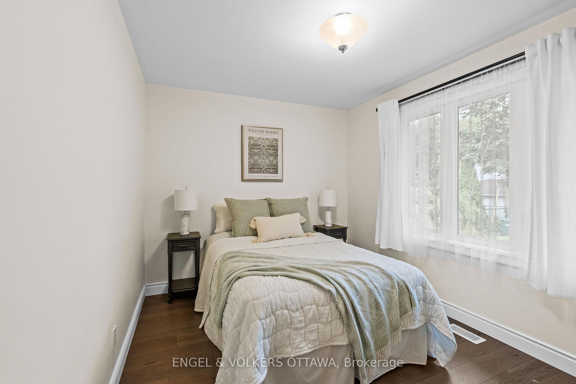 Photo 14 of 1941 Haig Drive, Ottawa, Elmvale Acres — HOMEH