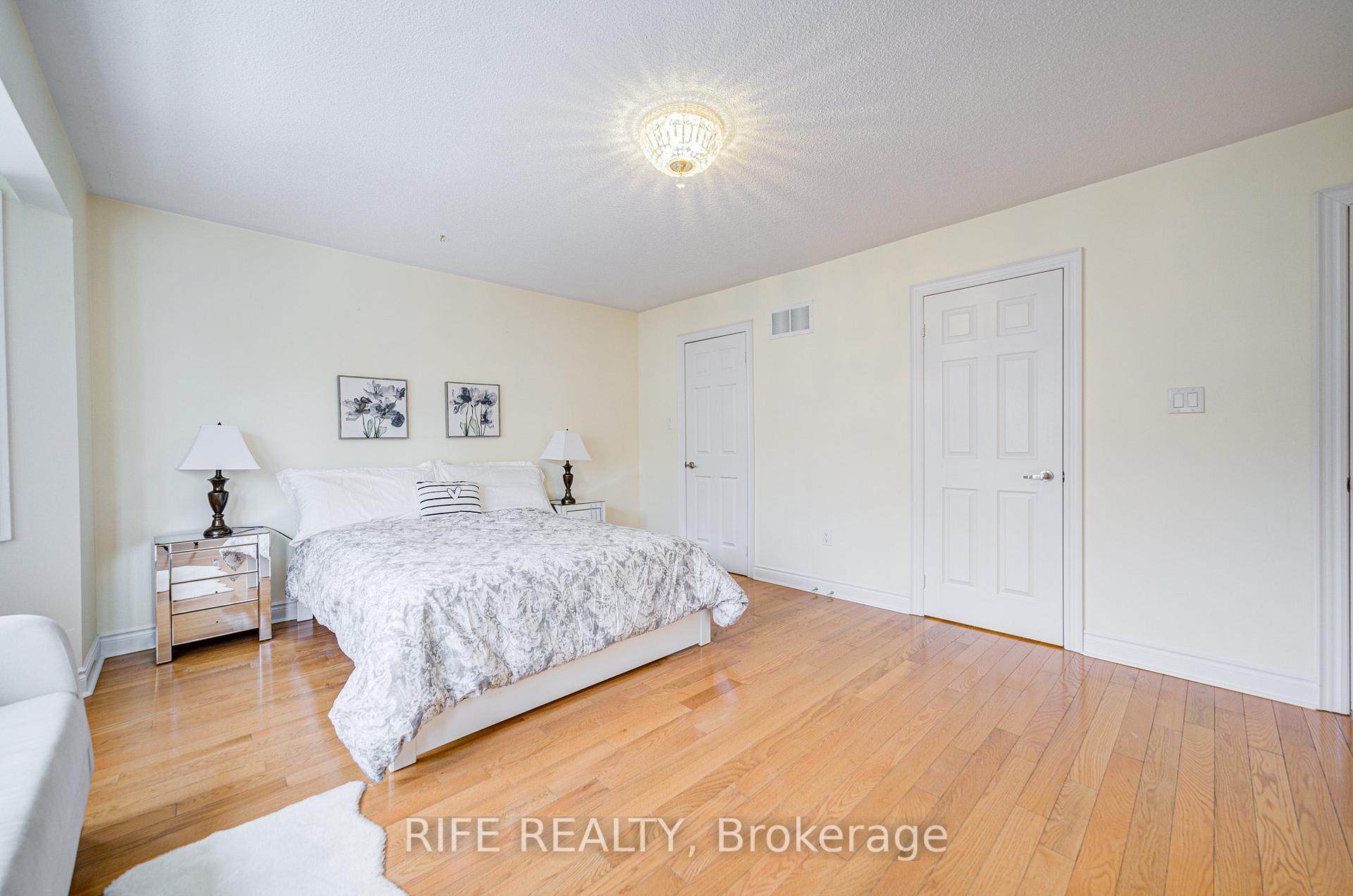 Photo 28 of 99 Legends Way, Markham, Unionville — HOMEH