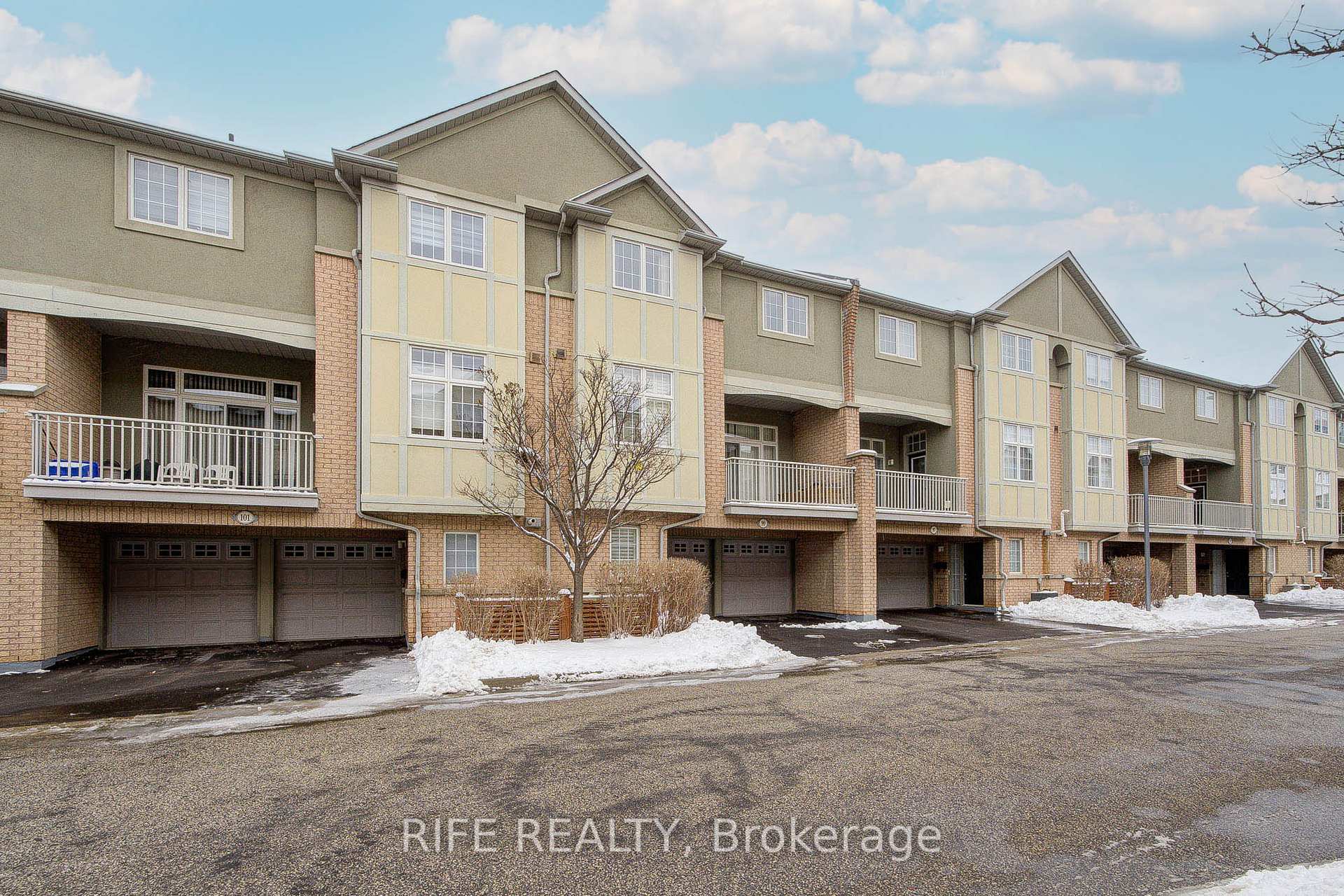 Photo 40 of 99 Legends Way, Markham, Unionville — HOMEH