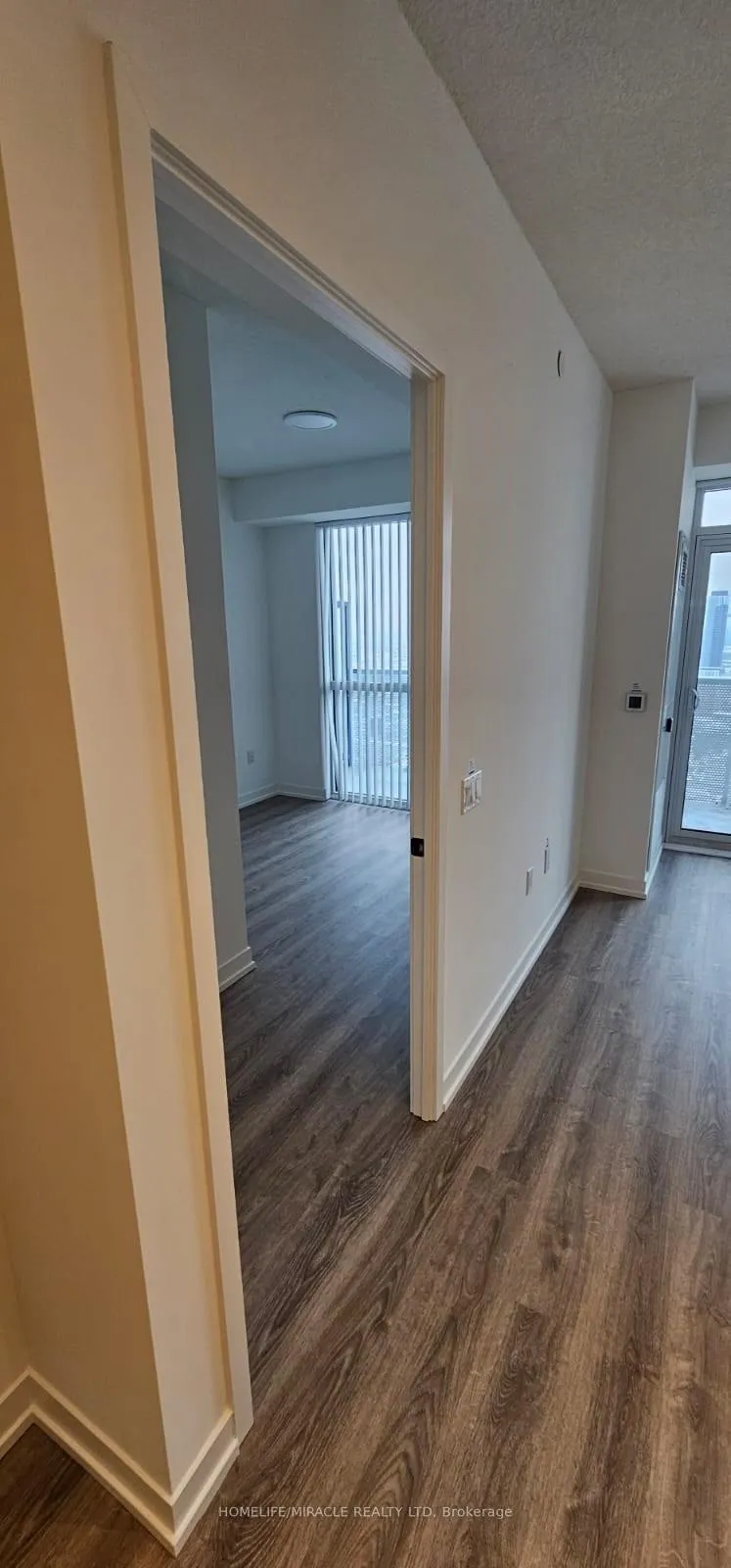 Photo 8 of Unit 3308, 8 Interchange Way, Vaughan, Vaughan Corporate Centre — HOMEH